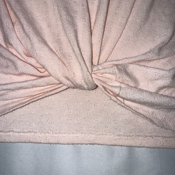 Candie's Light Pink Twist Front Tee Size Medium - Picture 3 of 4